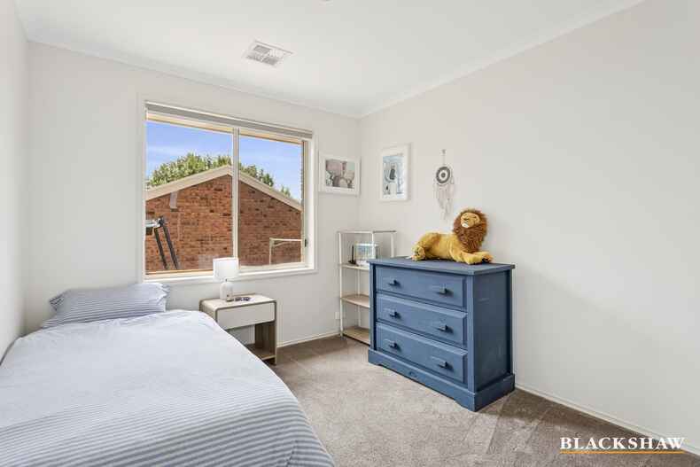 6/80 Britten Jones Drive Holt