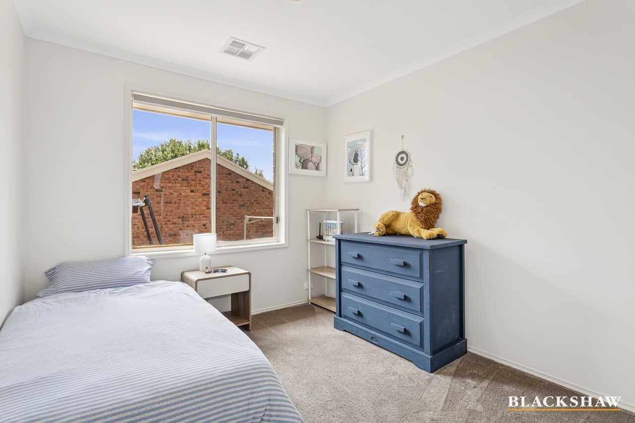 6/80 Britten Jones Drive Holt