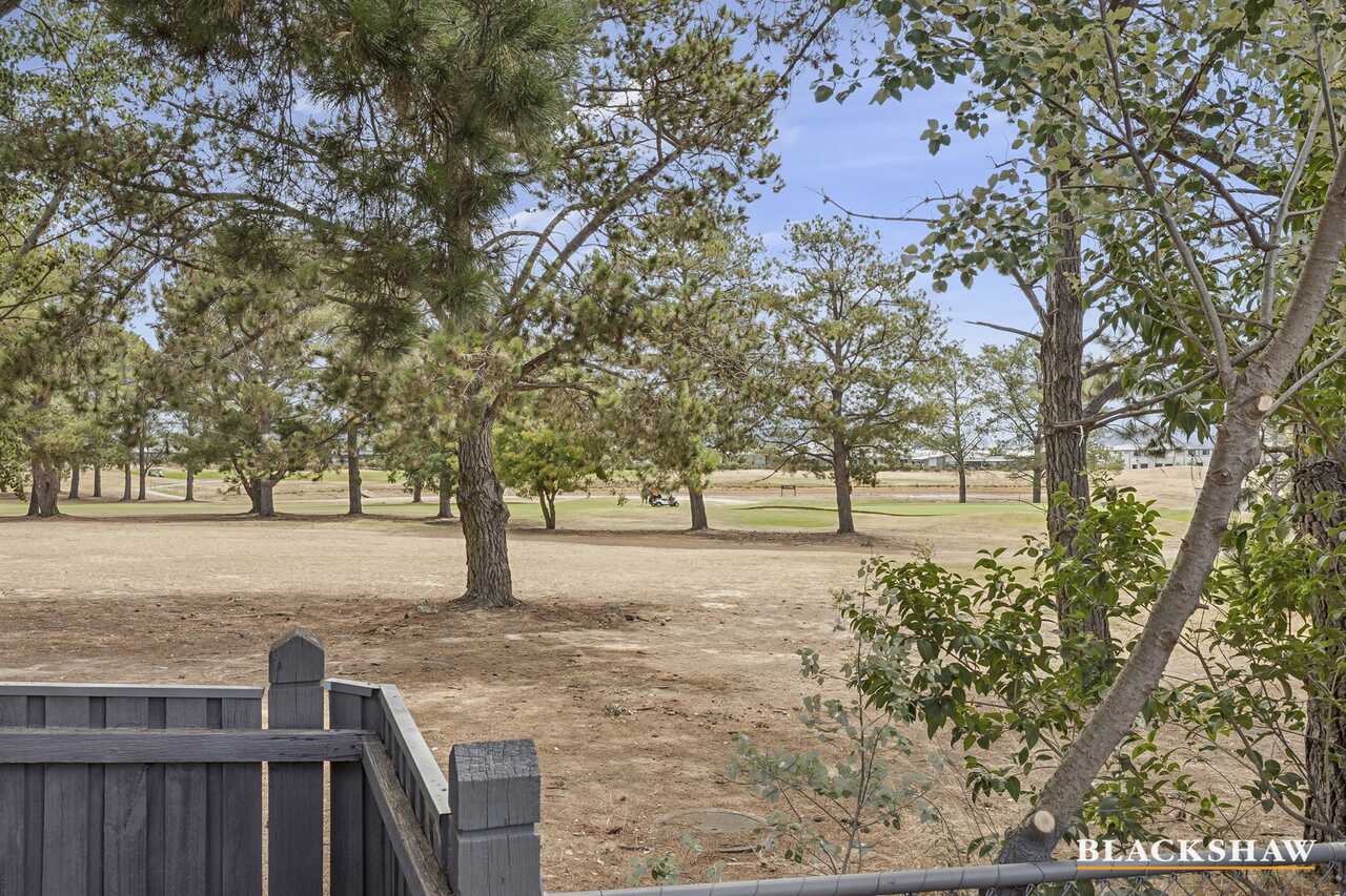 6/80 Britten Jones Drive Holt