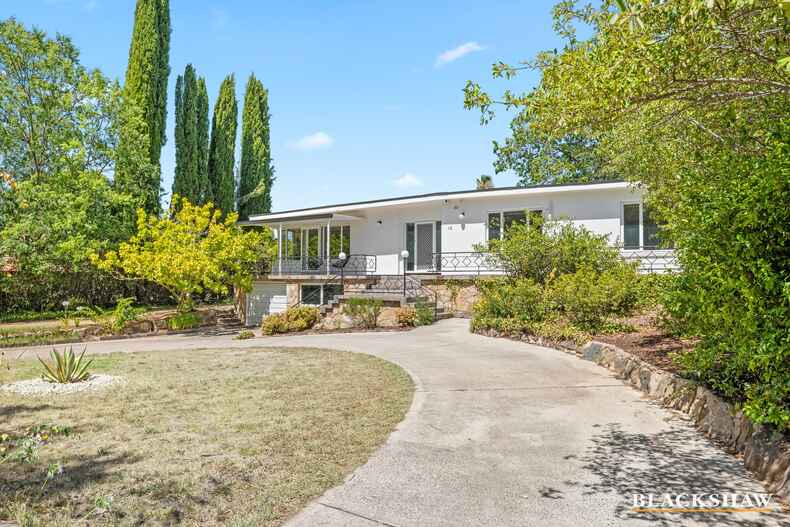 15 Golden Grove Red Hill