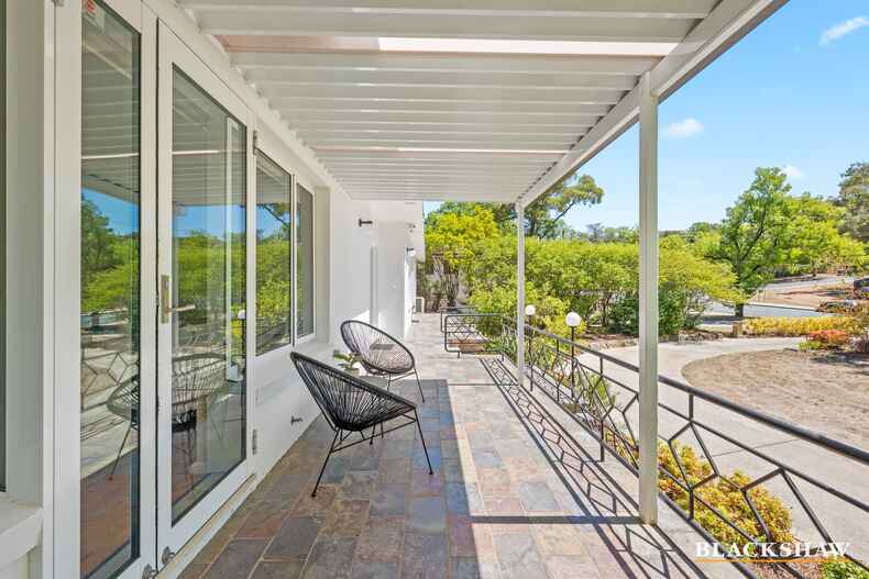 15 Golden Grove Red Hill