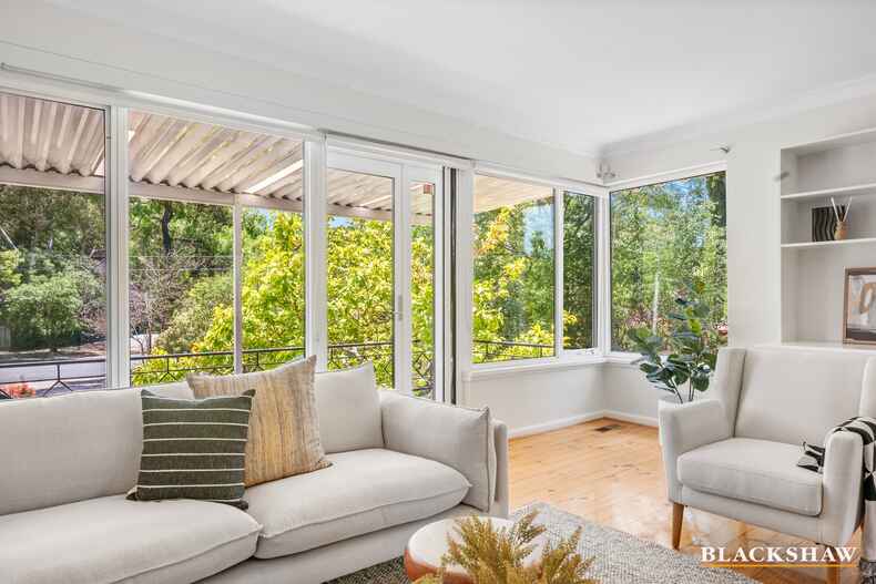 15 Golden Grove Red Hill