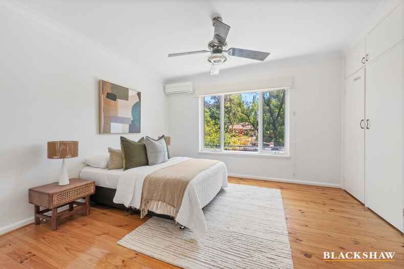 15 Golden Grove Red Hill