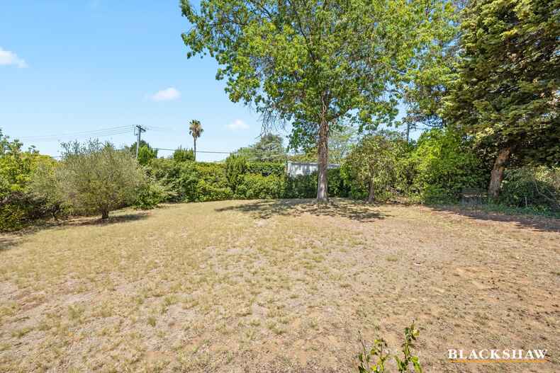 15 Golden Grove Red Hill