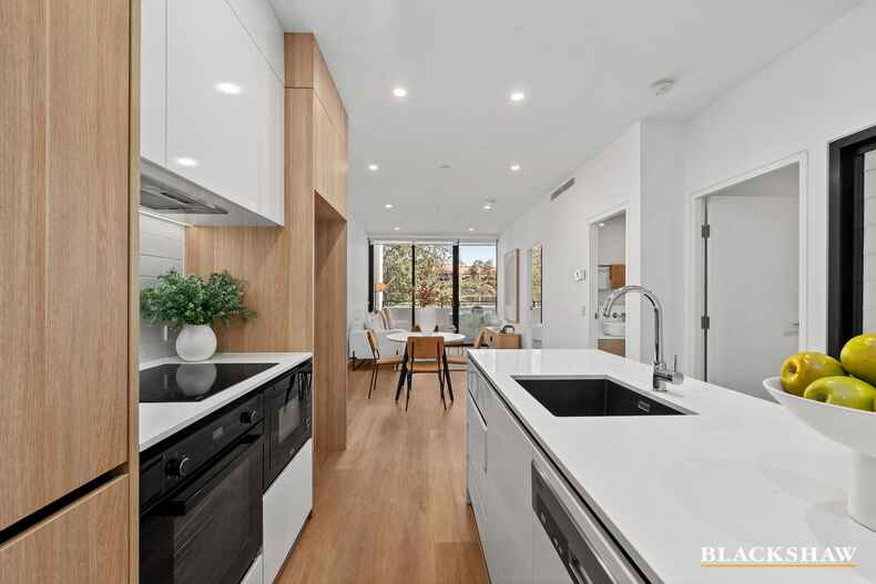 112/19 Captain Cook Crescent Griffith