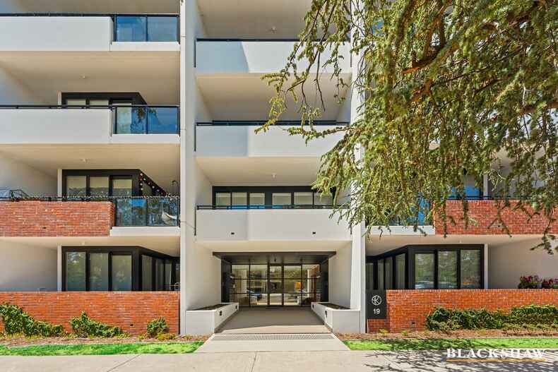 112/19 Captain Cook Crescent Griffith