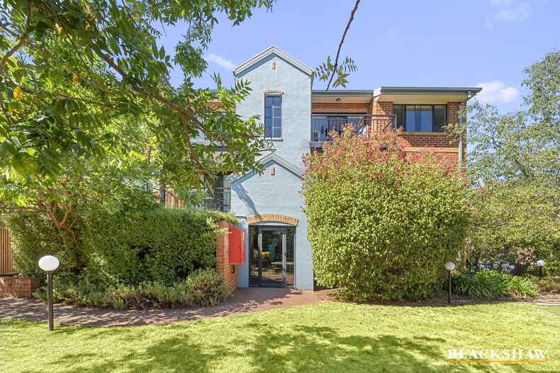 39/19 Ijong Street Braddon