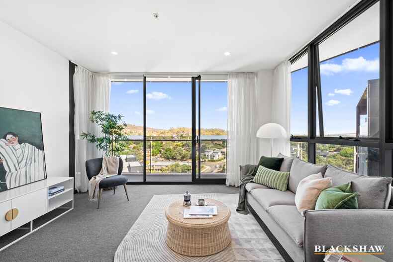 237/7 Irving Street Phillip