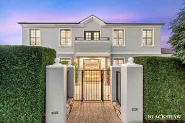 3 Akame Circuit O'Malley