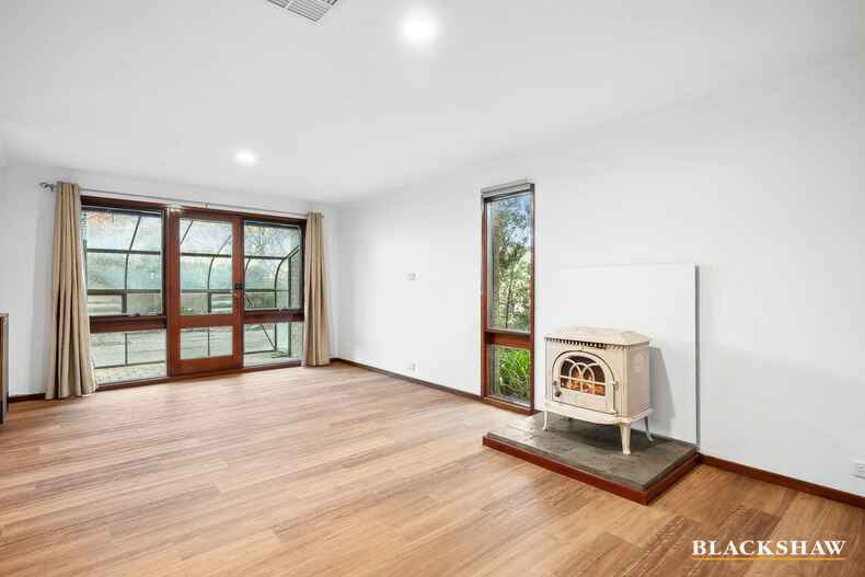 96 Barnett Close Swinger Hill