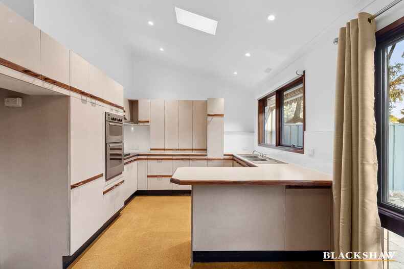 96 Barnett Close Swinger Hill