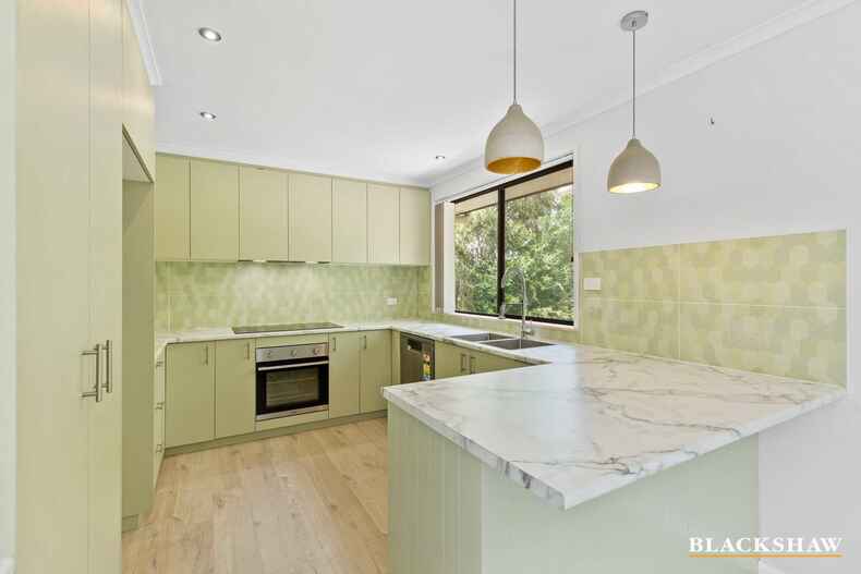 15 Bellbird Close Surfside