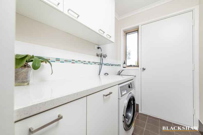 13 Eric De Salis Street Macgregor