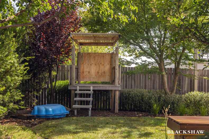 13 Eric De Salis Street Macgregor