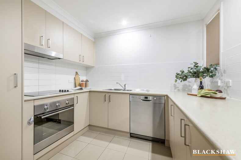 36 Clyde Finlay Street Macgregor