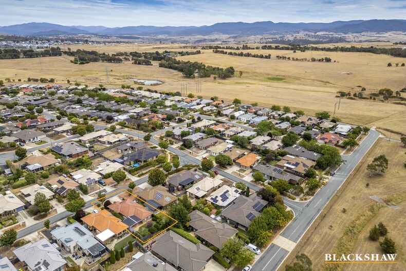 36 Clyde Finlay Street Macgregor