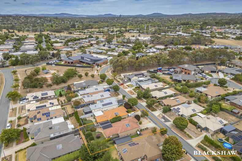 36 Clyde Finlay Street Macgregor