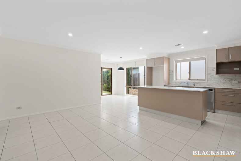 76 Patrick White Circuit Franklin