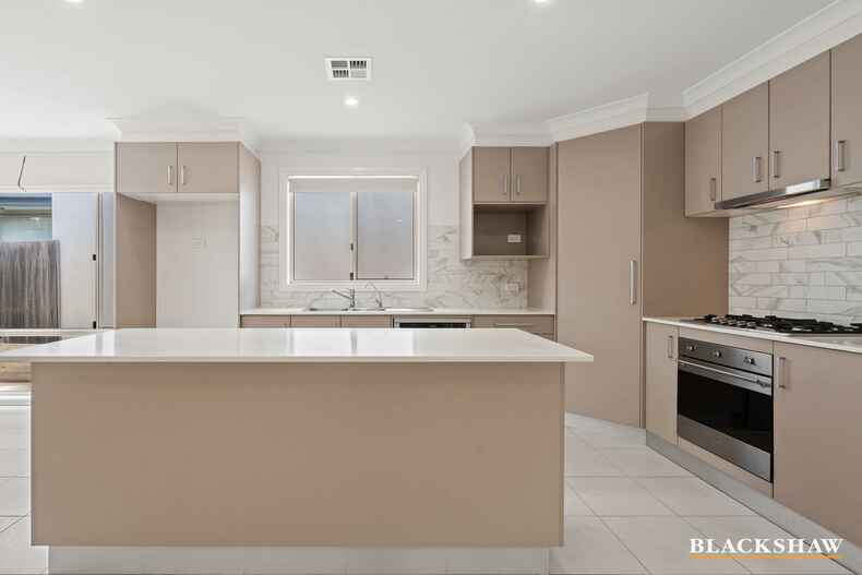 76 Patrick White Circuit Franklin