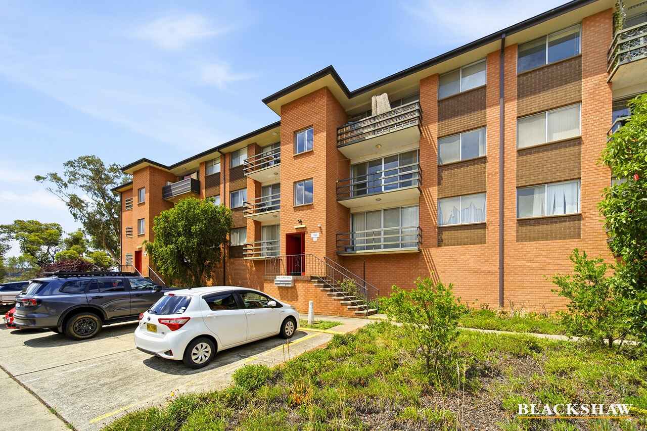 11/102 Henderson Road Queanbeyan