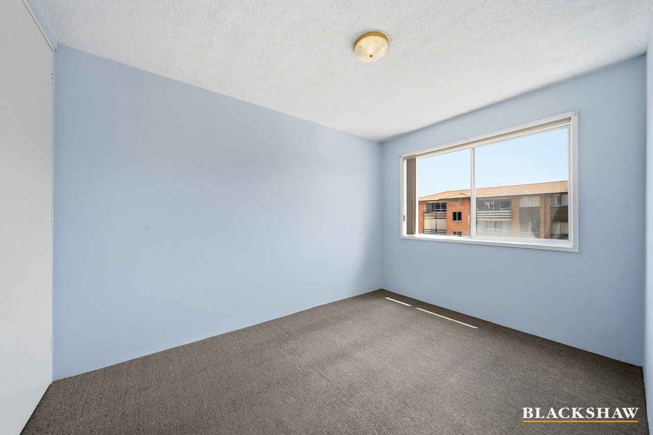 11/102 Henderson Road Queanbeyan