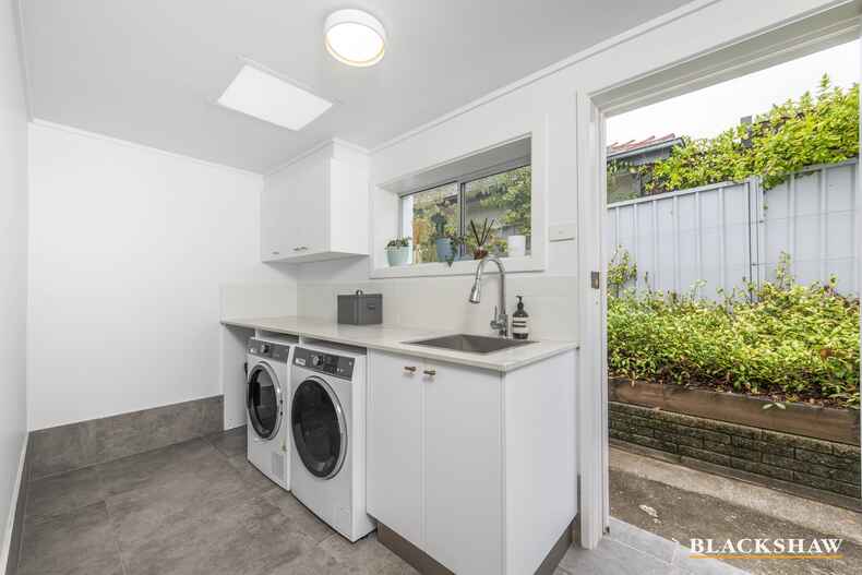 13 Canterbury Crescent Deakin