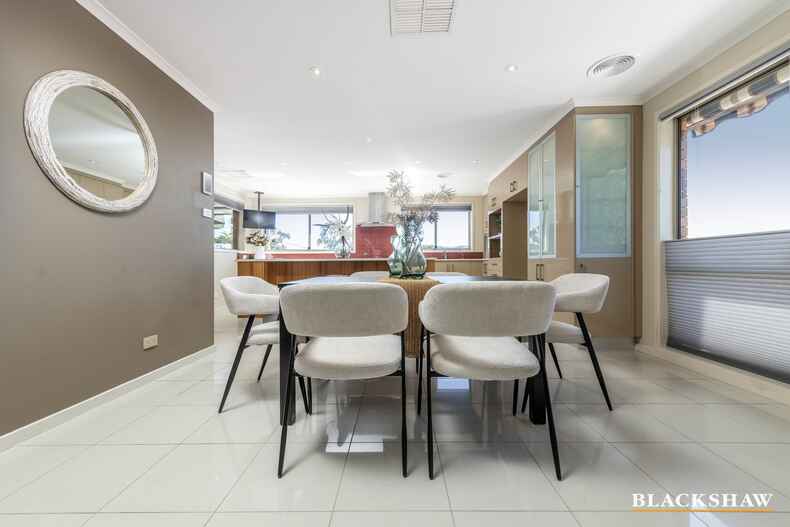 43 Nunan Crescent Oxley 43 Nunan Crescent Oxley