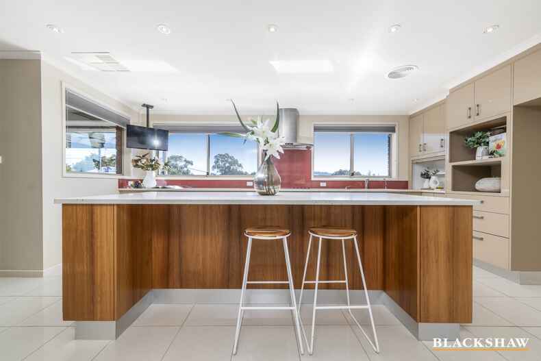 43 Nunan Crescent Oxley 43 Nunan Crescent Oxley