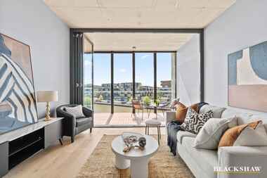 83/43 Eastlake Parade Kingston