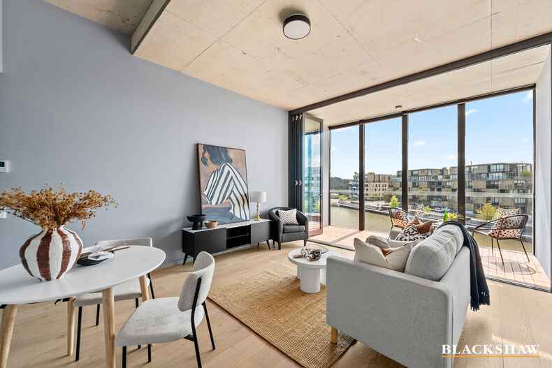 83/43 Eastlake Parade Kingston