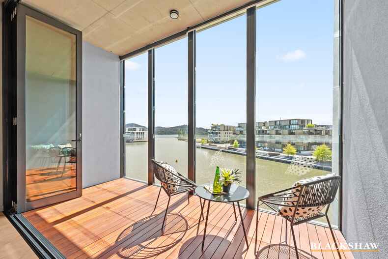 83/43 Eastlake Parade Kingston