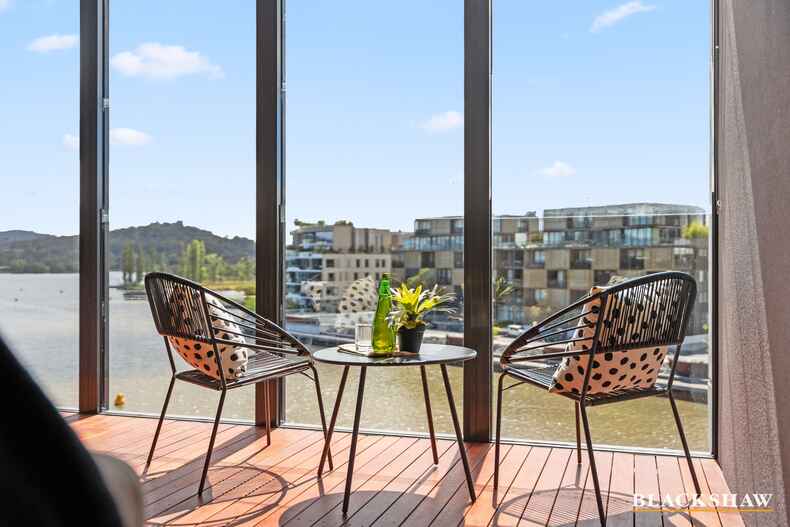 83/43 Eastlake Parade Kingston