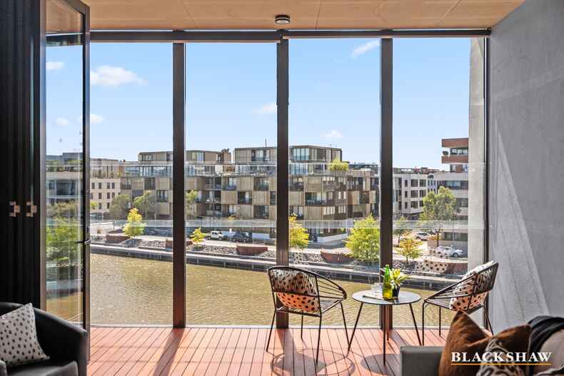 83/43 Eastlake Parade Kingston