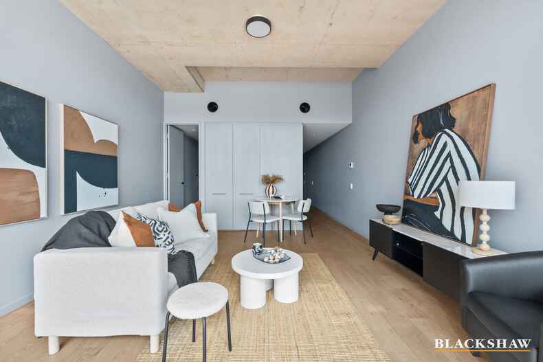 83/43 Eastlake Parade Kingston