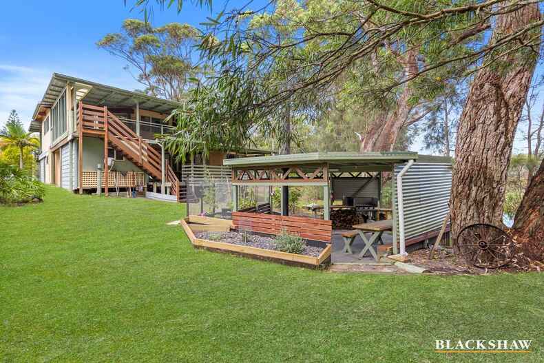 29 Sandy Place Long Beach