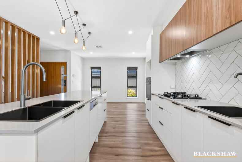 6b Olympus Way Lyons