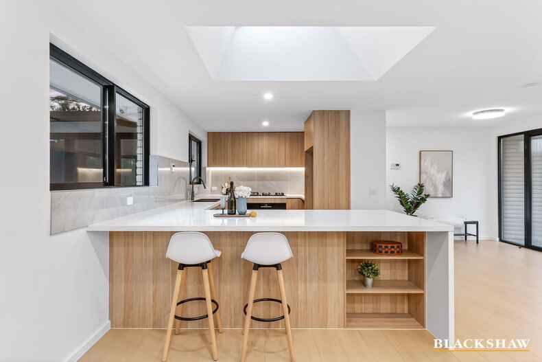 63 Buvelot Street Weston 63 Buvelot Street Weston