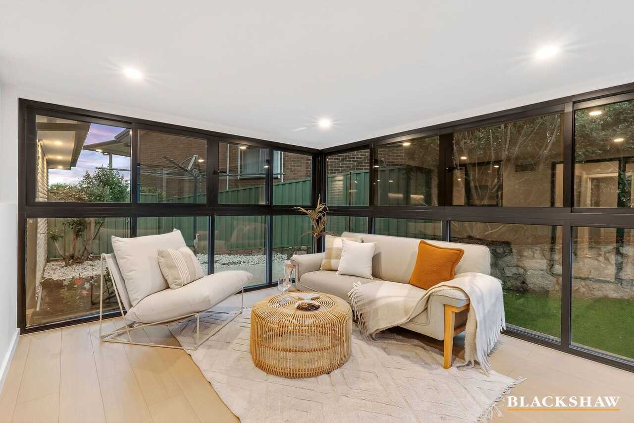 63 Buvelot Street Weston