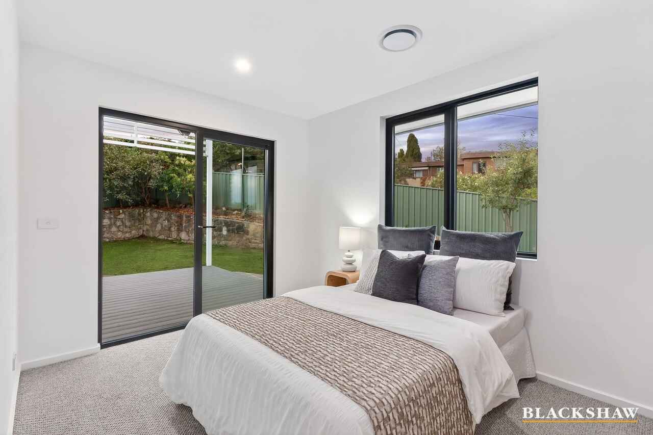 63 Buvelot Street Weston