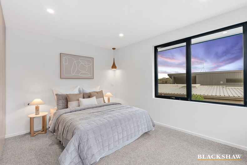 63 Buvelot Street Weston 63 Buvelot Street Weston