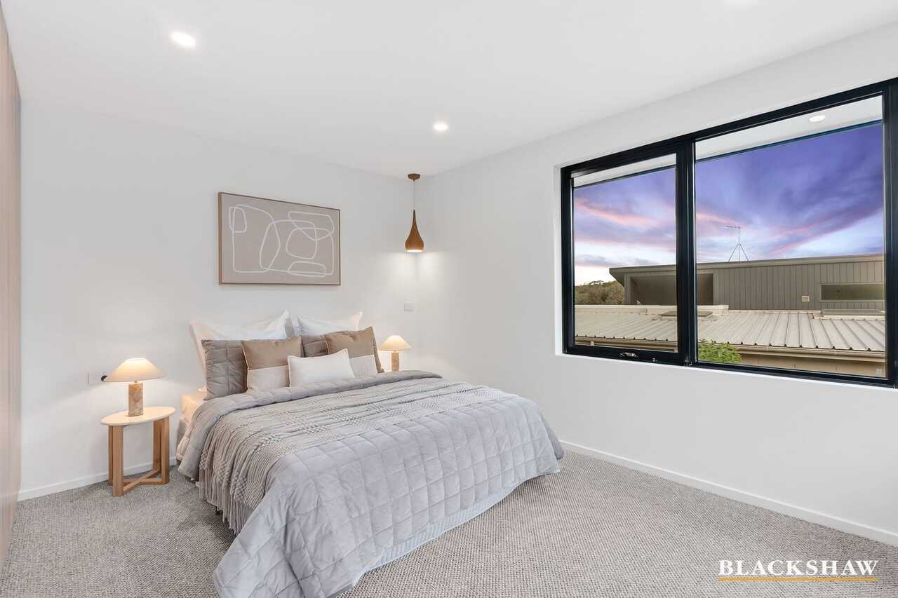 63 Buvelot Street Weston