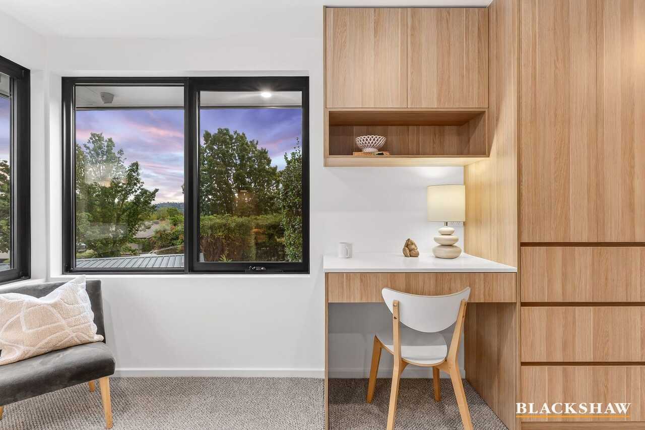 63 Buvelot Street Weston