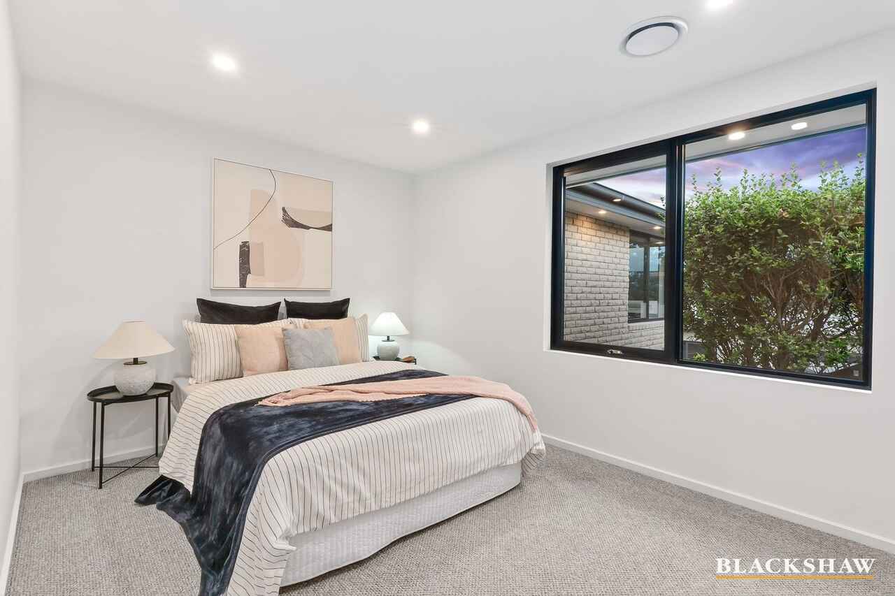 63 Buvelot Street Weston