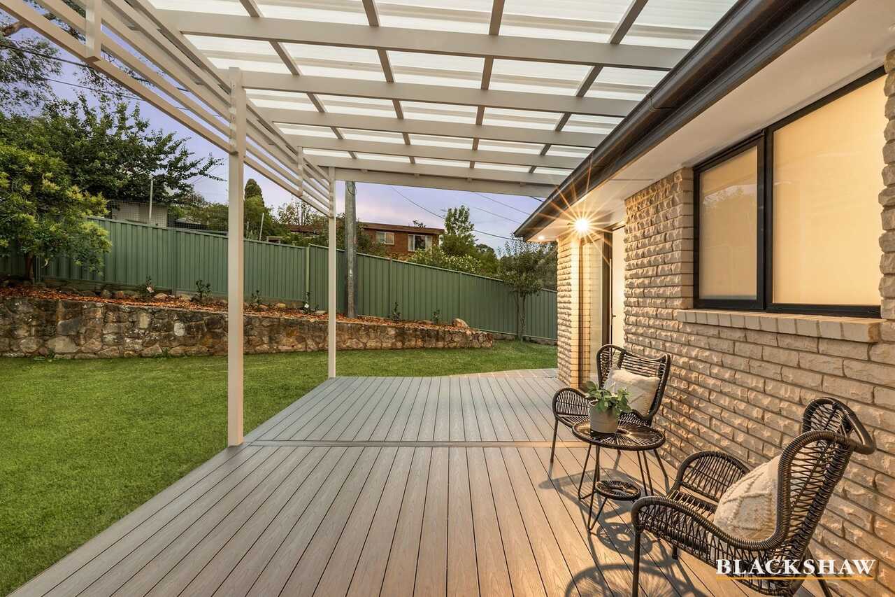 63 Buvelot Street Weston