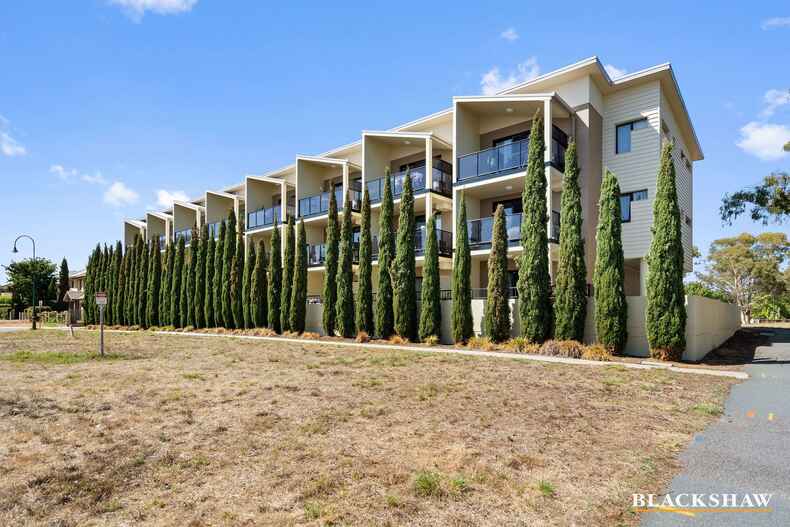 2/1 Gungahlin Place Gungahlin