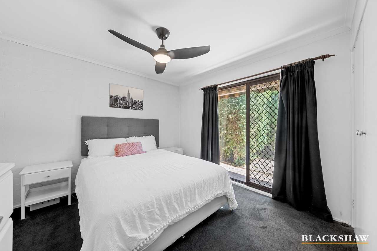 3/63 Macquoid Street Queanbeyan