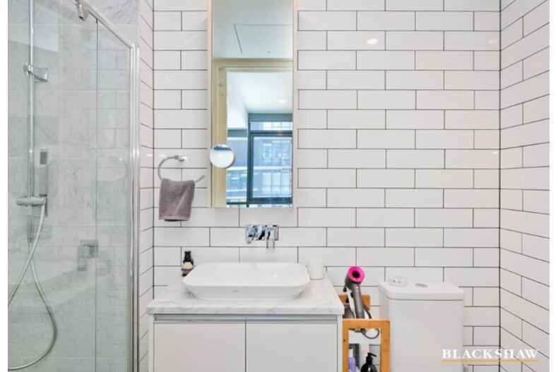 335/26 Anzac Parade Campbell