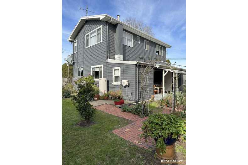 4 Bavarde Avenue Batemans Bay