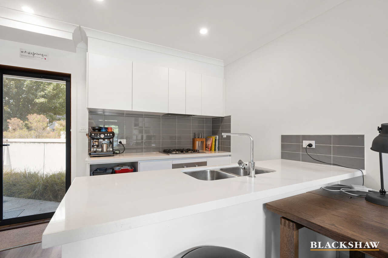 21/76 Stockman Avenue Lawson