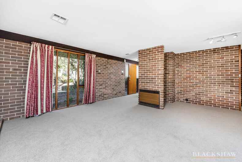 32/83 Crozier Circuit Kambah